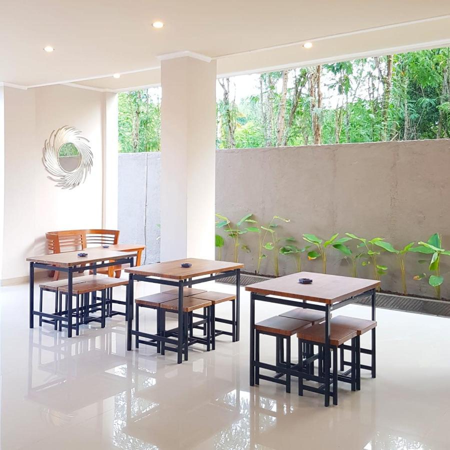 Grand Kuta Hotel 外观 照片