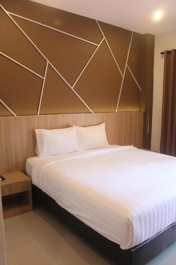 Grand Kuta Hotel 外观 照片