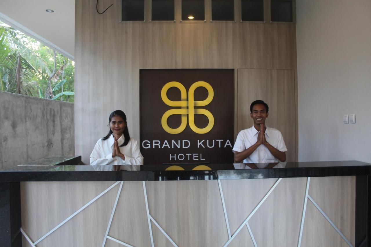 Grand Kuta Hotel 外观 照片