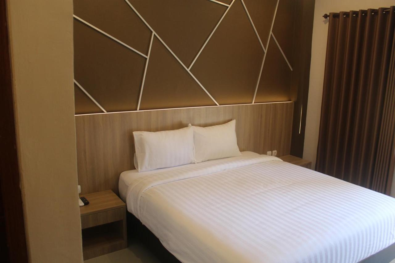 Grand Kuta Hotel 外观 照片